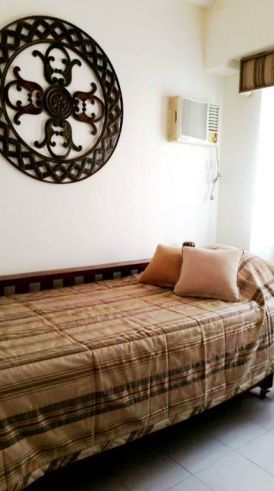 "Persimmon Condo for Rent in Mabolo, Cebu City"04
