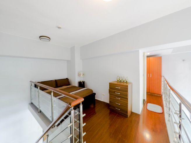 Fully Furnished 1 Bedroom Loft in Bellagio 3 BGC04