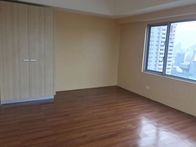 "1-Bedroom Unit, WH Taft Residences For Rent"04