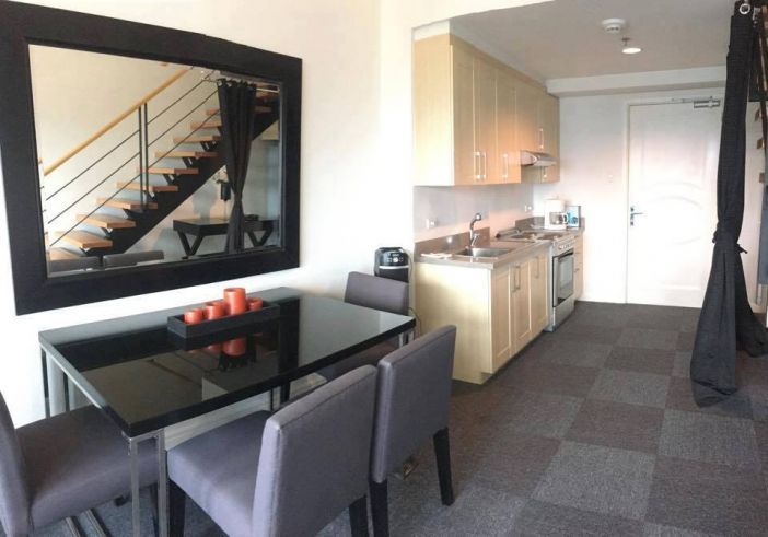 1 Bedroom Z Loft furnished for lease in One Rockwell East Makati03