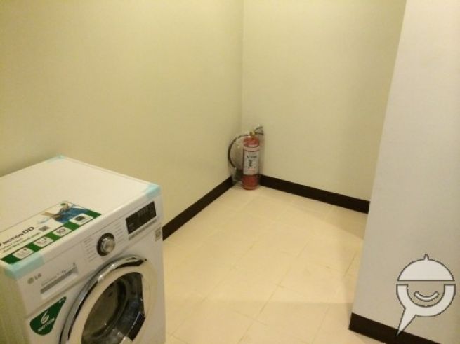 FOR RENT Fully Furnished 1 Bedroom with Parking at One Central Makati03