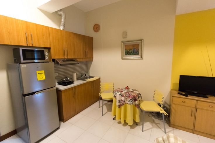 "Studio Condo Unit FOR RENT at The Malayan Plaza in Ortigas Center, Pas"04