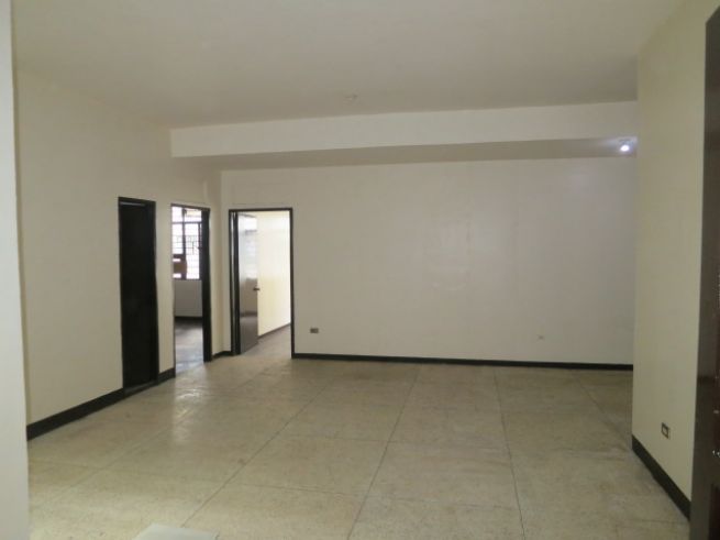 Rent Masangkay 4BR Condo Apartmt Sta Cruz Mla near St Stephen HS 4 Big04