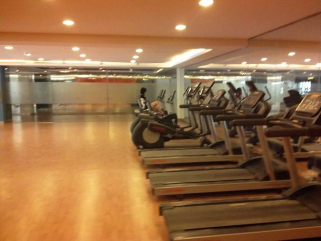 Studio Bare for Rent in Morgan Suites Residences McKinley Hill Taguig03