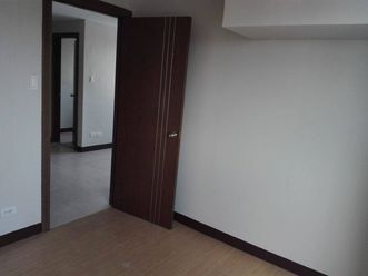 2 Bedrooms unfurnsihed for rent inRidgewood Towers Near BGC Taguig Cit02