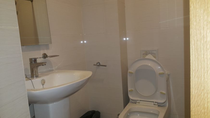 Studio Furnished near Cebu Business Park Cebu City03