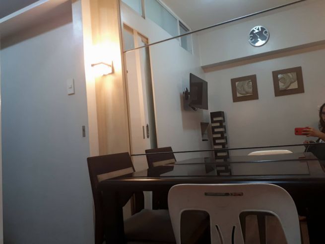 Well Furnished studio facign manila bay for lease at La Verti Residenc04