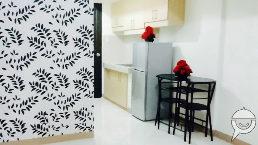 "1 Bedroom 30 sqm w/ Balcony All Brand New Furnitures, Adjacent to MRT"03