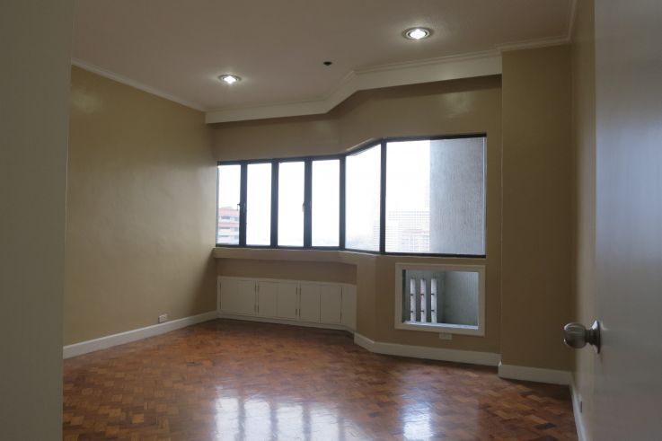 "Unfurnished Two Bedroom for Rent in Malate, Manila"03