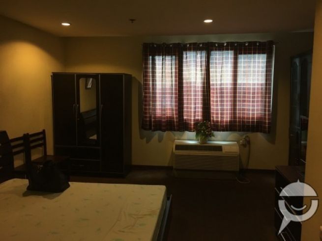 Furnished Studio Unit Swire Elan Suites04
