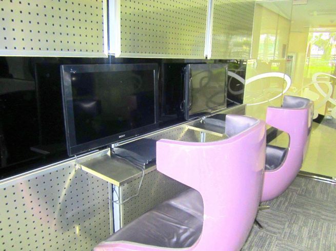 Furnished 1BR unit for Rent in Makati at One Central 29th Floor03