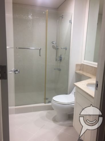 1 Bedroom Manansala Rockwell Makati For Rent04
