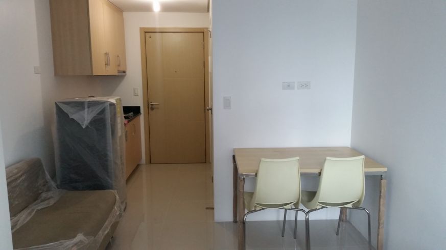 For lease: SM light Studio Unit03