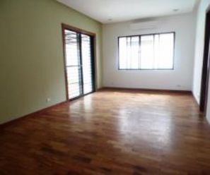 Bungalow House with Swimming Pool for Rent in Angeles City - 100K02