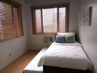 2 bedroom furnished for rent at One Orchard Road Condominium in Eastwo02