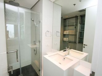 "1BR, Fully Furnished condo in Alphaland Makati Place"02