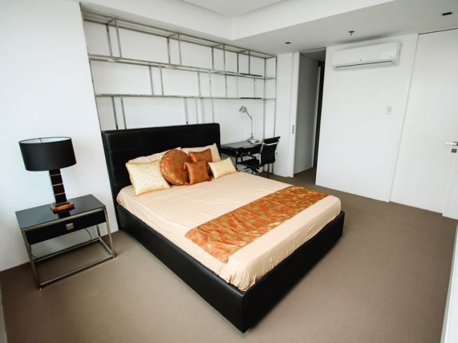 "1BR, Fully Furnished condo in Alphaland Makati Place"03