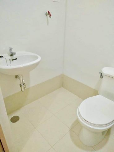 1 bedroom with balcony facing pool for rent at SMDC Trees Residences04