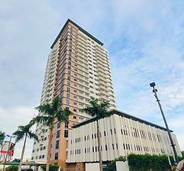 Brand New and Fully Furnished Condominium at ABREEZA RESIDENCES for Re02