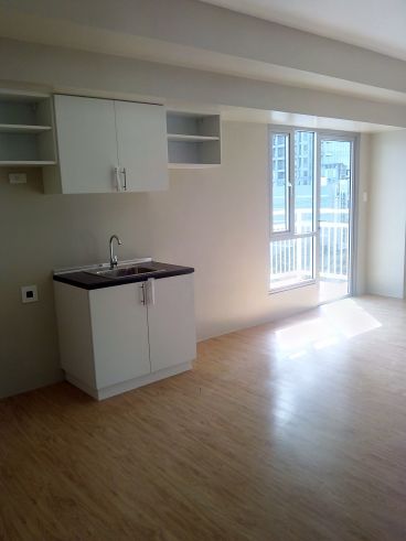 2 Bedroom for Rent - Avida Towers Alabang03