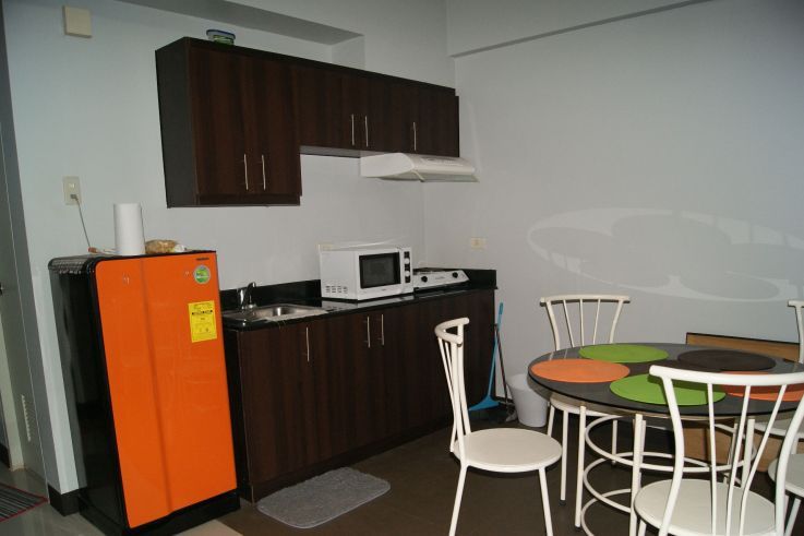 Furnished Studio Deluxe Unit For Rent in Stamford Executive Residences03