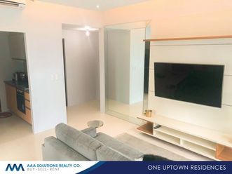 One Uptown Residence BGC 2BR Interior Decorated Fully Furnished For Re02
