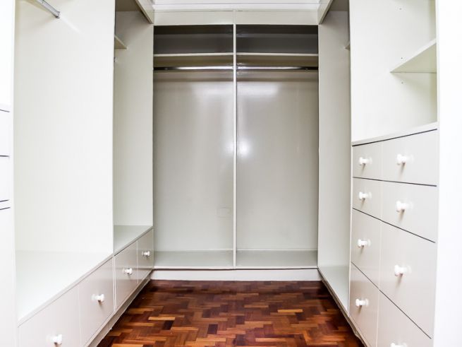 Semi-Furnished Three bedroom unit in Pacific Plaza Ayala03