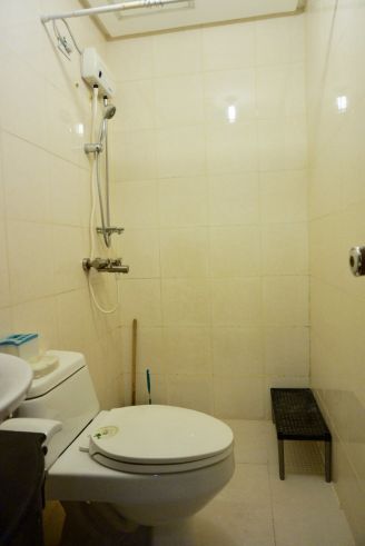 For Rent Studio Furnished at Morgan Residences McKinley Taguig03