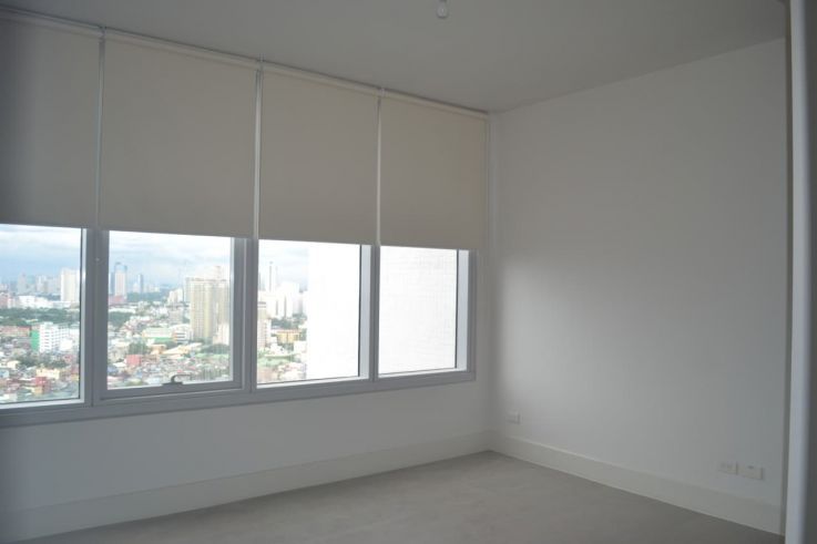3 Bedroom Furnished Brand New Proscenium Rockwell03