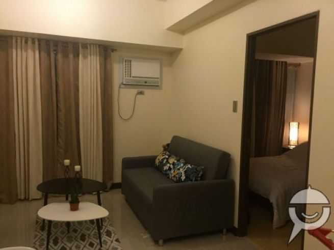 1 Bedroom Condominium Unit For rent facing Robinsons Magnolia Mall04