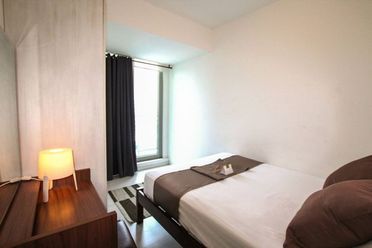 2BR Beach View Condo Azure Para?aque02
