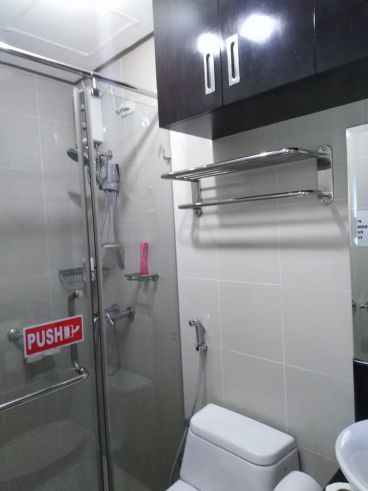 1 bedroom Condominium for Rent in McKinley Hill03