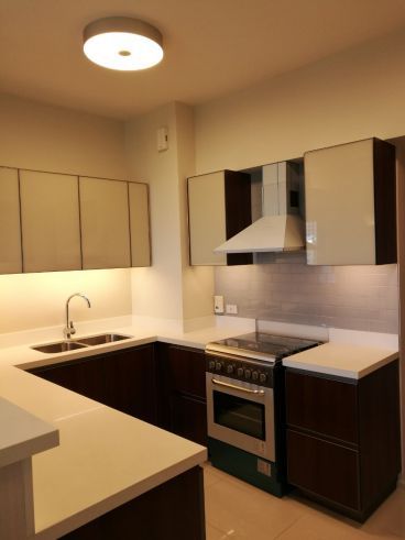"2 Bedroom Condominium for Rent in Arya Residences, Bonifacio Global Ci"04