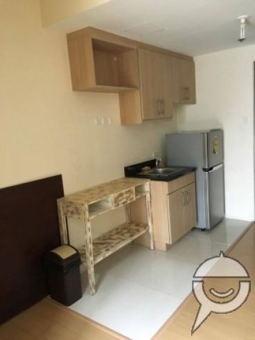 1BR loft type condominium in BGC04