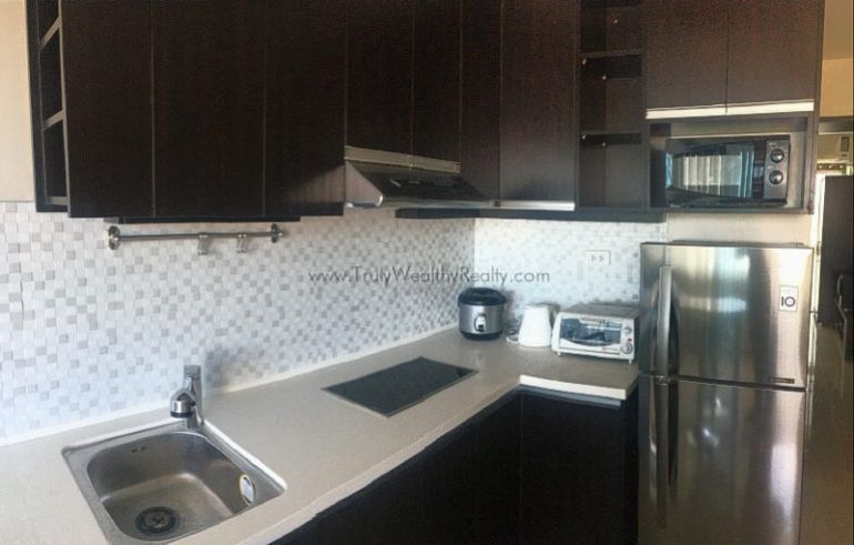1 Bedroom Condo Unit beside SM City04