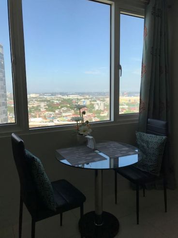 For Rent Furnished Studio Unit Calyx Residence Ayala03