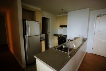 Fully furnished Three bedroom unit in One Rockwell West Tower02