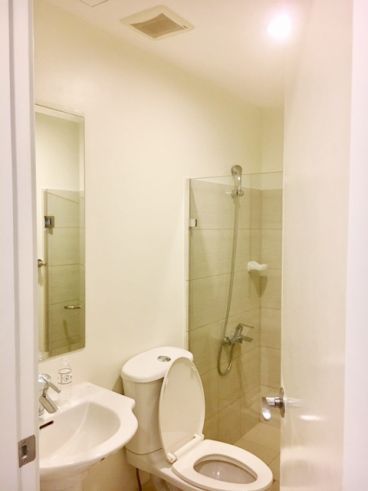 Fully Furnished One Bedroom Unit in Grand Midori04