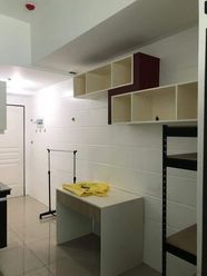 Studio unit located in front of UST (w/ Huge Glass Dry Erase Board)02
