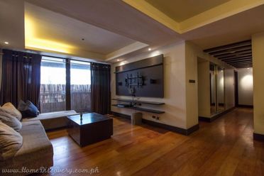 "3 Bedroom Condo FOR RENT in Parc Royale, Ortigas Center, Pasig"02