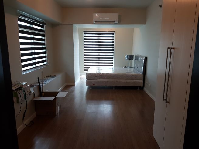 Kroma Tower Makati 2BR Unit for Rent03