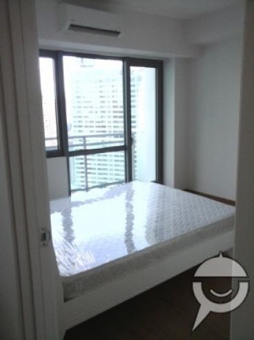 "2 Bedroom Penthouse Unit For Rent Near Rockwell, Makati"03