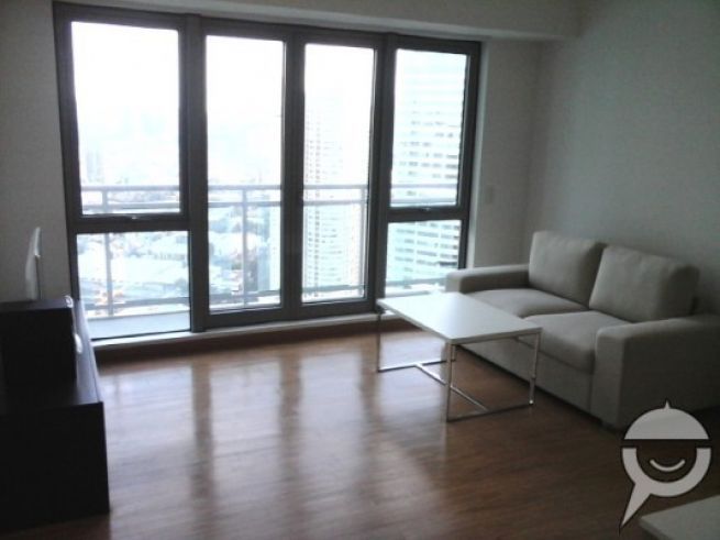 "2 Bedroom Penthouse Unit For Rent Near Rockwell, Makati"04