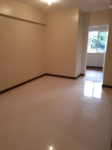 "For sale DMCI Unit, 2 bedroom (Garden Atrium)"04