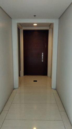 "1BR Condo for Rent in Arya Residences, BGC"04