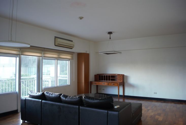 "Semi Furnished 3BR, Encino Tower, Two Serendra"04