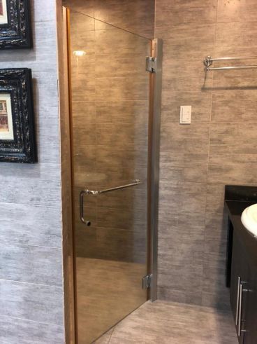 For Lease: 2 Bedroom with 2 Parking Crescent Park Residences BGC04