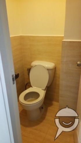 furnished condo unit in Mabolo Garden Flats03