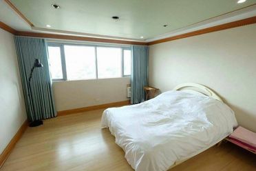 "KD - FOR LEASE: 2 Bedroom Unit in 20 Lansbergh Place Condominium, Toma"02