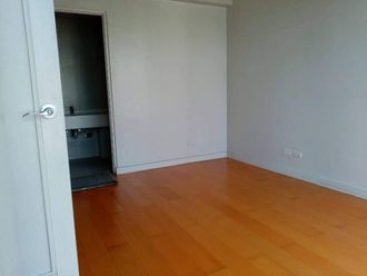 FOR RENT: Fully Furnished 1BR Unit in The Beaufort02